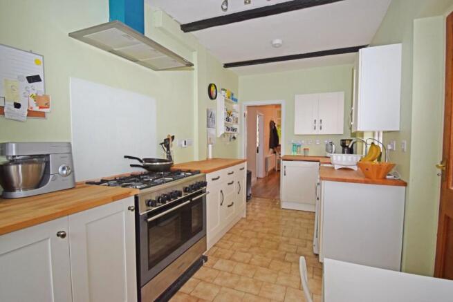 Holmlea, kitchen b.jpg