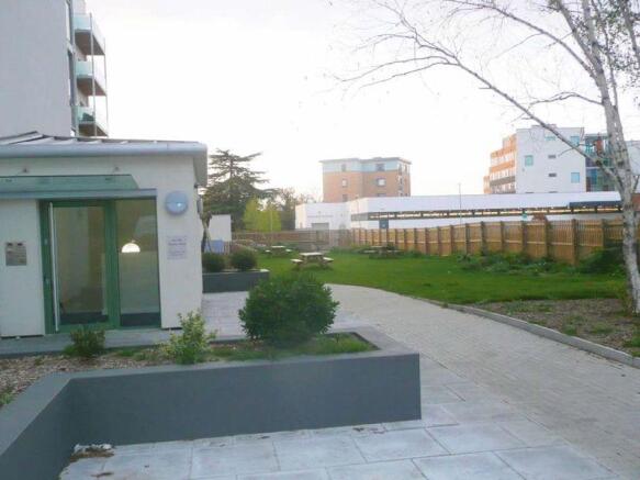 Photo 10