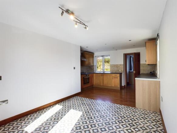 Kitchen Diner 1.jpg