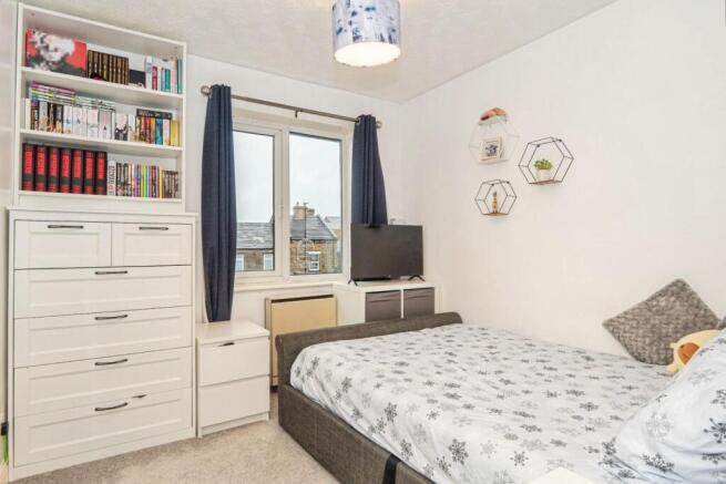 1 bed Flat for sale Image 8