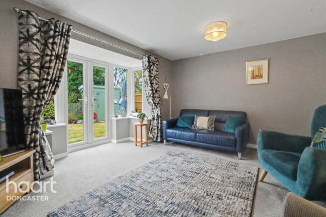 4 bed Detached for sale Image 7