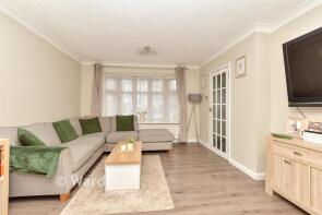1f, Elaine Avenue, Strood, Rochester ME2 2YN