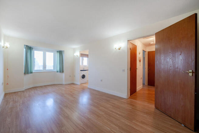 1406493-3-6979e3e...