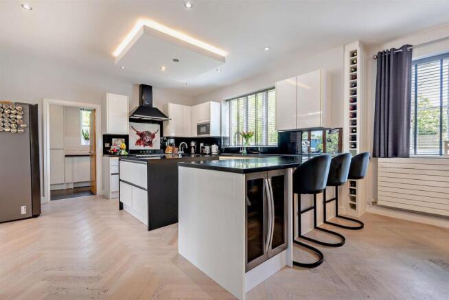 8645655-interior14-800.jpg