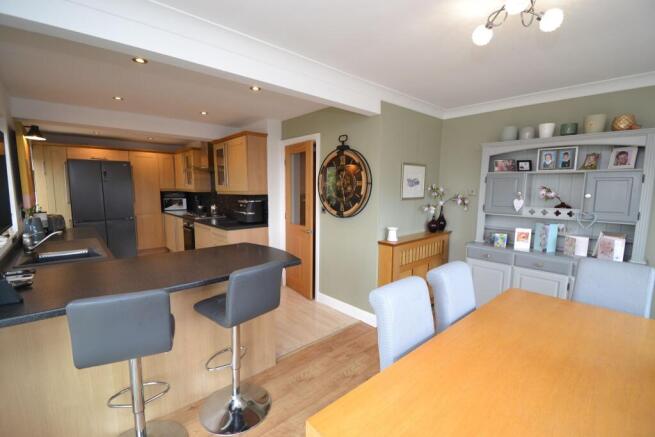 3 bed Detached for sale Image 11