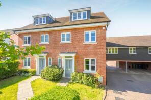 39, Bryan Gardens, Binfield, Bracknell RG42 4JQ