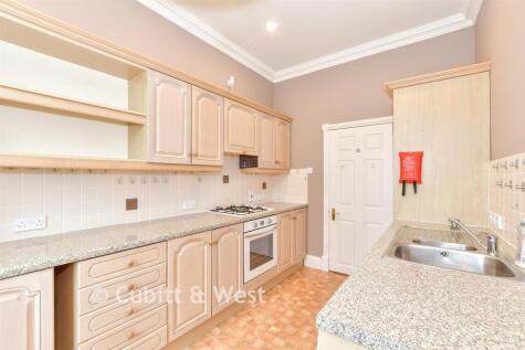 Aldingbourne Drive, Crockerhill, West Sussex