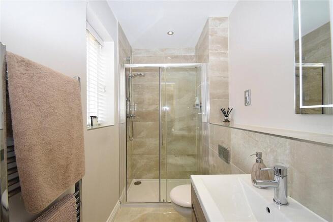4 bed Detached for sale Image 12