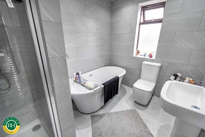3 bed Terraced for sale Image 11