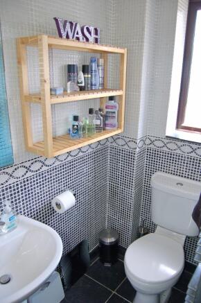 Ensuite shower