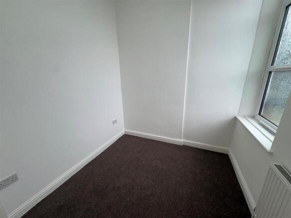 3 bed Semi-Detached for sale Image 10