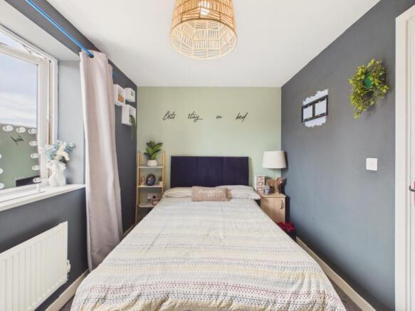 3 bed Terraced for sale Image 10