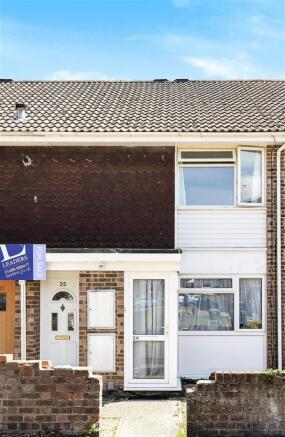25 Berry Close Front