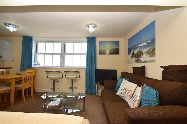 2 bed Apartment for sale Image 7