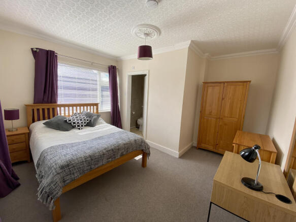 Holliers_Walk_Bedroom_2