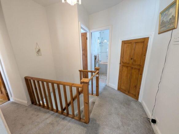 3 bed Terraced for sale Image 8