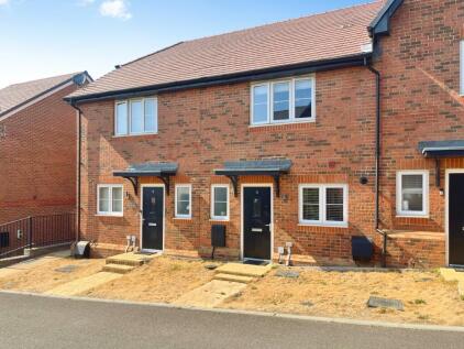 Cardwell Road, Farnham, Surrey, GU9