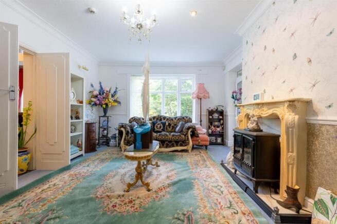 12 bed Detached for sale Image 10