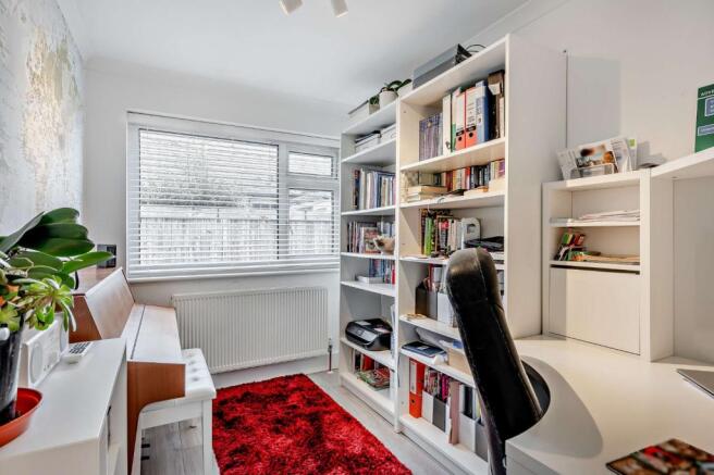 Bedroom 3/Study