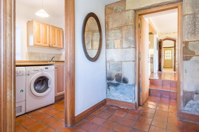 4 bed Detached for sale Image 6