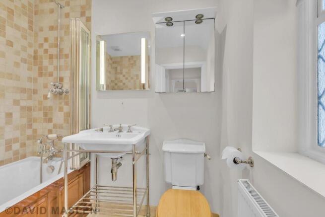 bathroom.jpeg