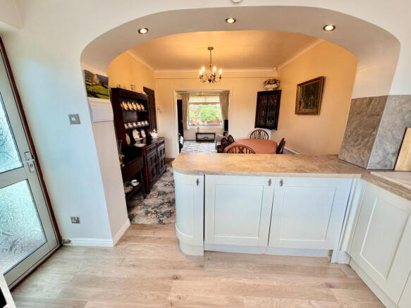 2 bed Semi-Detached for sale Image 5