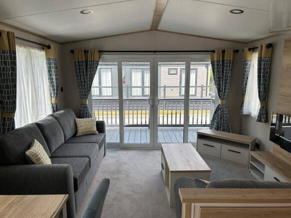 Abi St David - Lytham Edge Lodge Park - PR4 1TB photo 4
