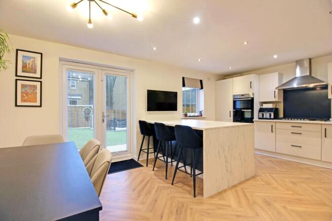 Open Plan Kitchen Diner Family Room