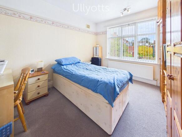 2 bed Detached Bungalow for sale Image 9