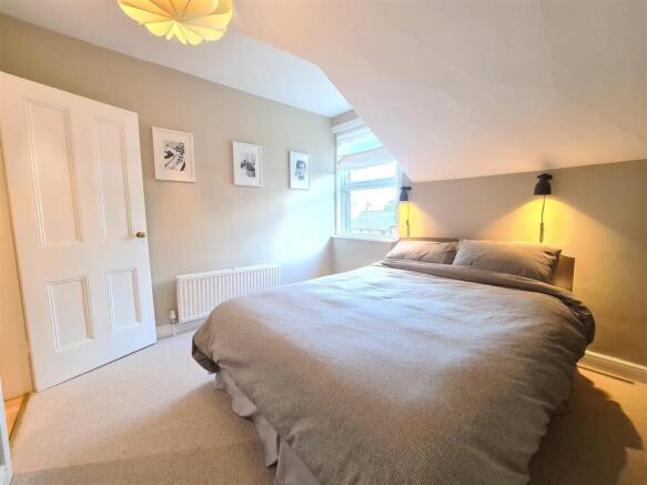 2 bed Apartment for sale Image 9