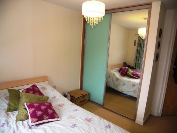 MAIN BEDROOM