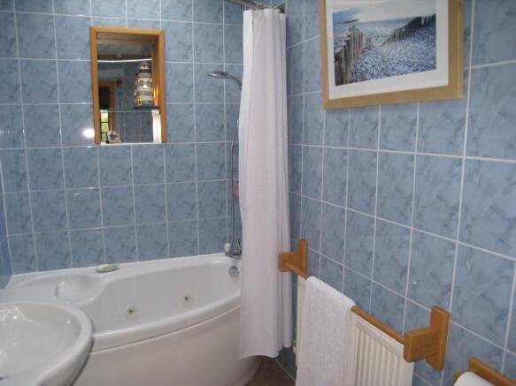 Photo 10