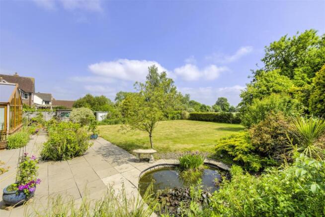 25 Spaldwick Road ph10.jpg