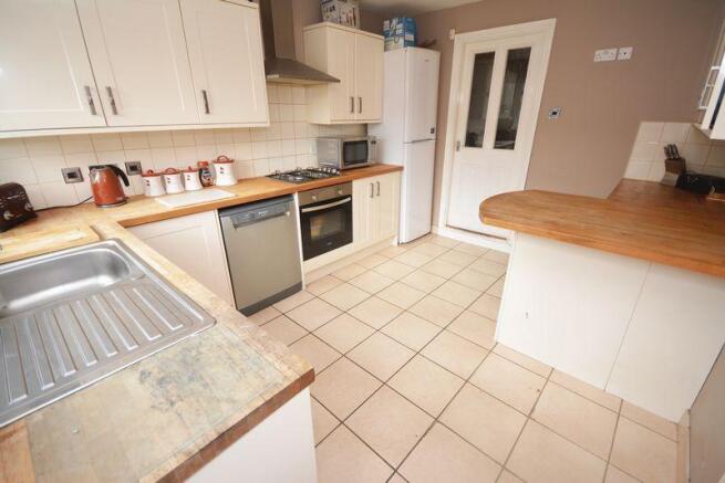 Kitchen / Brea...