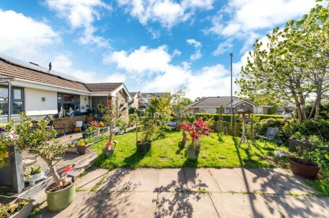 3 bed Detached Bungalow for sale Image 6