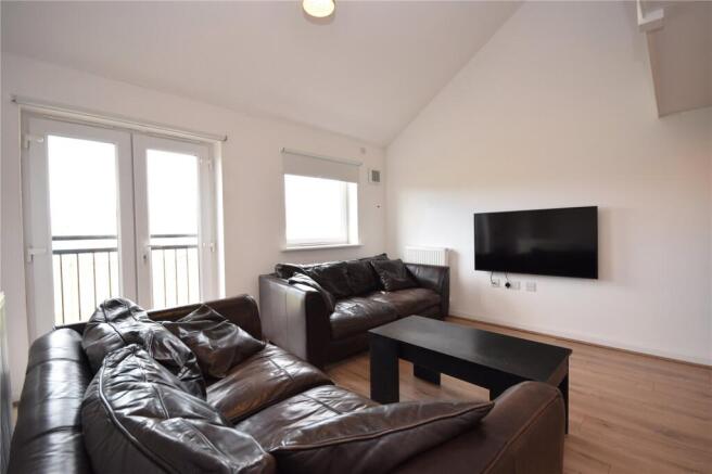 1 bed Town House to rent Image 4