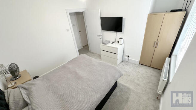 3 bed Terraced to rent Image 7