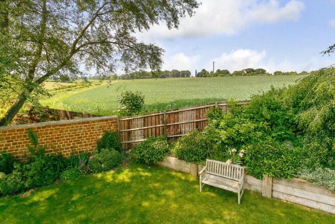 Rear Garden & View