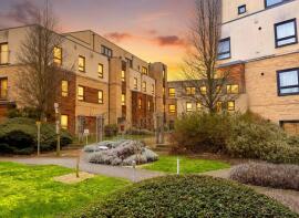 21, Park Square, Brookside, Huntingdon PE29 1HX