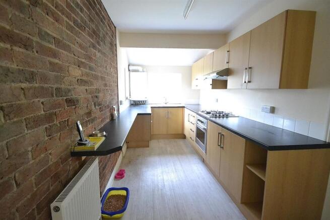 165LONDONROADKITCHEN.JPG