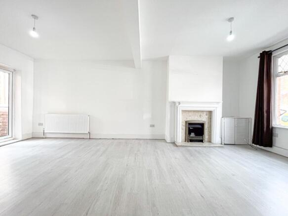 Living/Dining Room