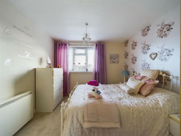 Bedroom:
