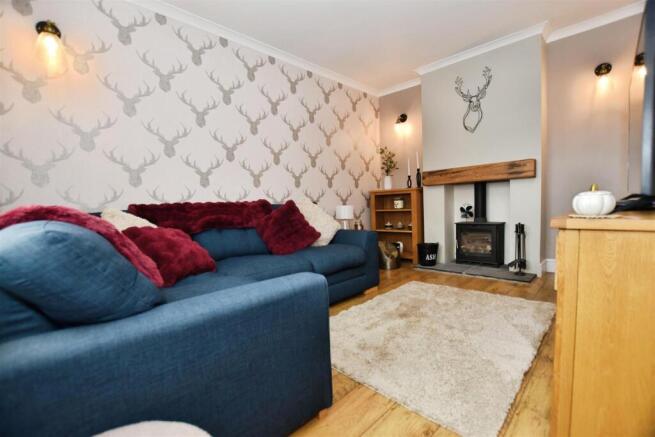 3 bed Semi-Detached for sale Image 5