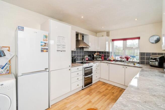 Ringwood Road, Totton, Southampton, Hampshire, SO40 photo 4