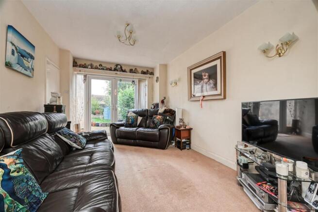108 Birches Road, Codsall, Wolverhampton, WV8 2JP photo 4
