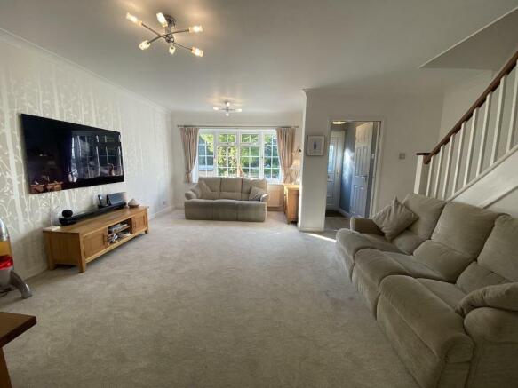 5 - Lounge to front.jpg