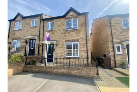 Micklewait Avenue, Wakefield, WF4