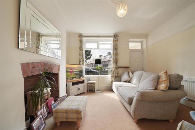 3 bed Terraced for sale Image 5
