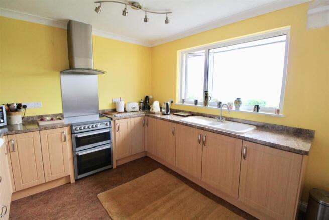 New kitch 2.jpg