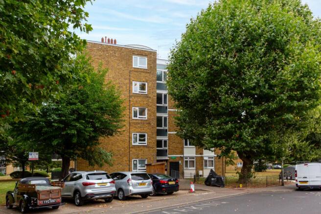 110 Strathdon Drive, SW17 0PP (1)